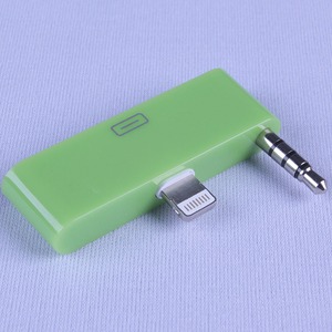 Переходник Lightning - 30-pin Ultimate Audio Lightning to 30-pin + MiniJack Adapter Green