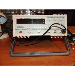Генератор сигналов UNI-T 13-0015 UTG9002C