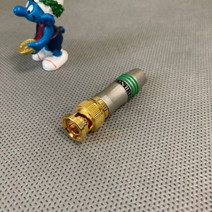 Разъем BNC (Папа) Tchernov Cable BNC Plug Original Green