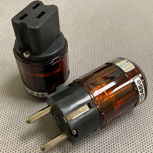 Комплект силовых разъемов Oyaide P-046e / C-246 Set