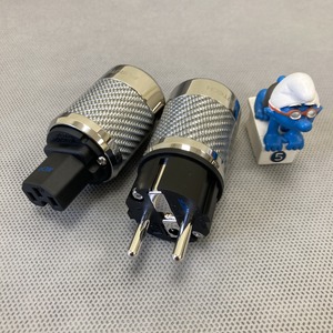 Комплект силовых разъемов Furutech FI-E50 NCF(R)/FI-50 NCF(R) Carbon Set