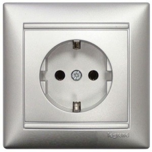 Розетка силовая Legrand 770123 Valena