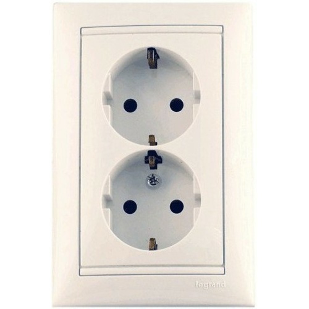 Розетка силовая Legrand 774202 Valena