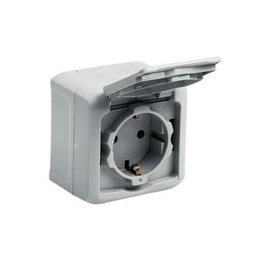 Розетка силовая Legrand 782351 Quteo