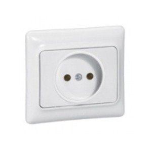 Розетка силовая Legrand 782111 Kaptika