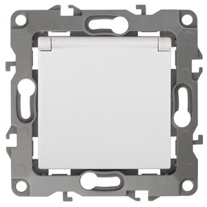 Розетка силовая ЭРА 12-2103-01 2P+E Schuko со шторками с крышкой, 16АХ-250В, Эра12, белый