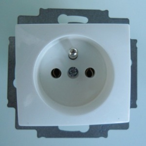 Розетка силовая Legrand 774397 Valena