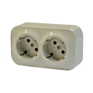 Розетка силовая Legrand 782253 Quteo