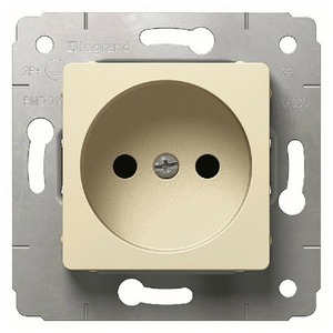 Розетка силовая Legrand 773716 Cariva
