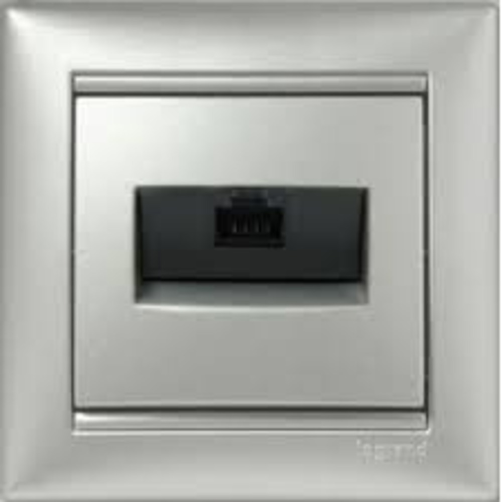Розетка RJ 45 и телефон Legrand 770246 Valena
