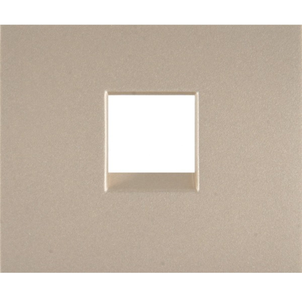 Лицевая панель розетки Legrand 771495 Galea Life