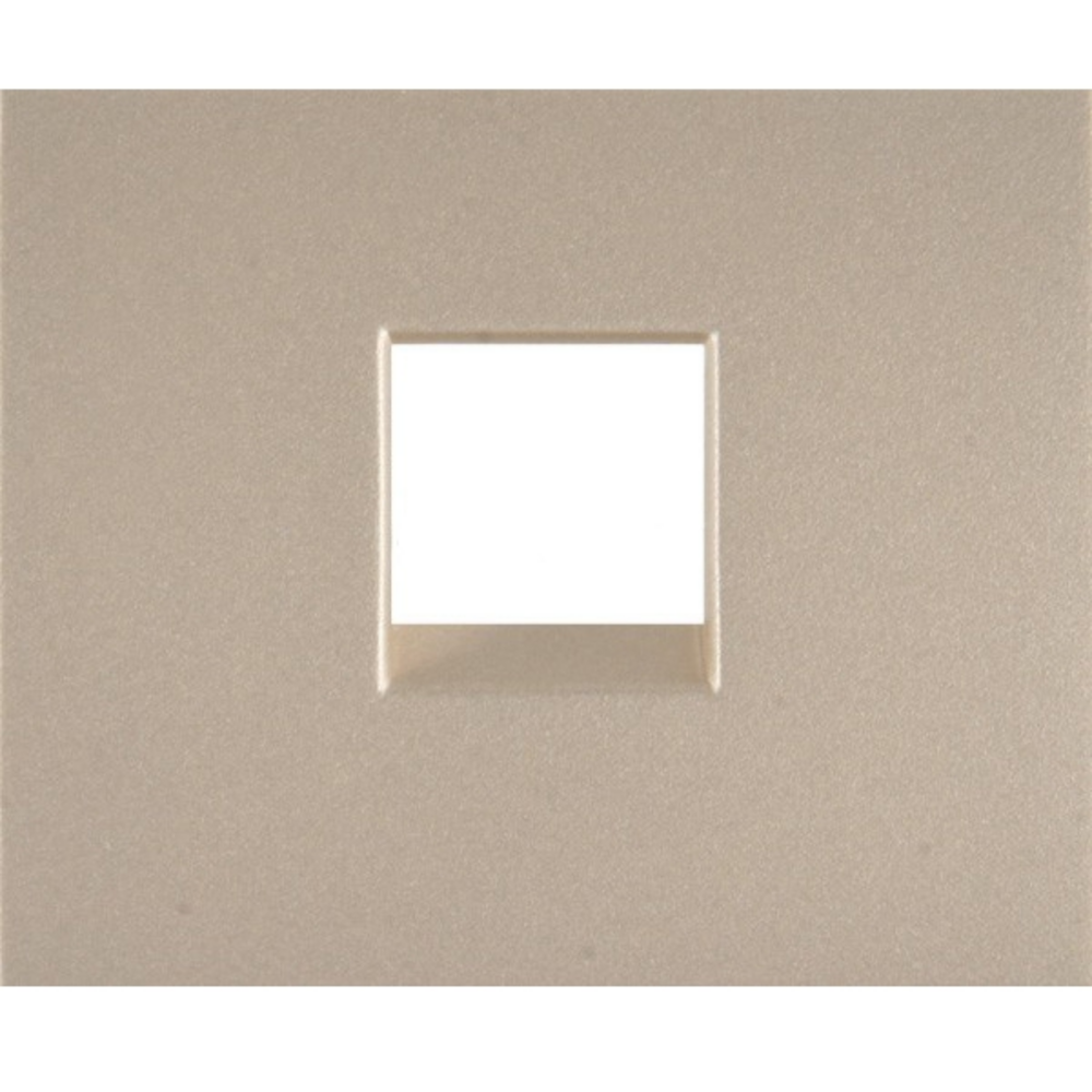 Лицевая панель розетки Legrand 771495 Galea Life
