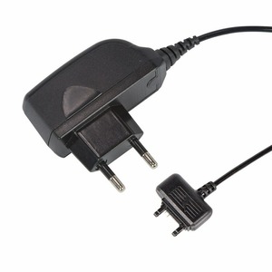 Сетевое зарядное устройство Rexant 16-0268 для SonyEricsson K750i/W800 220 В  шнур 1.2 м черное