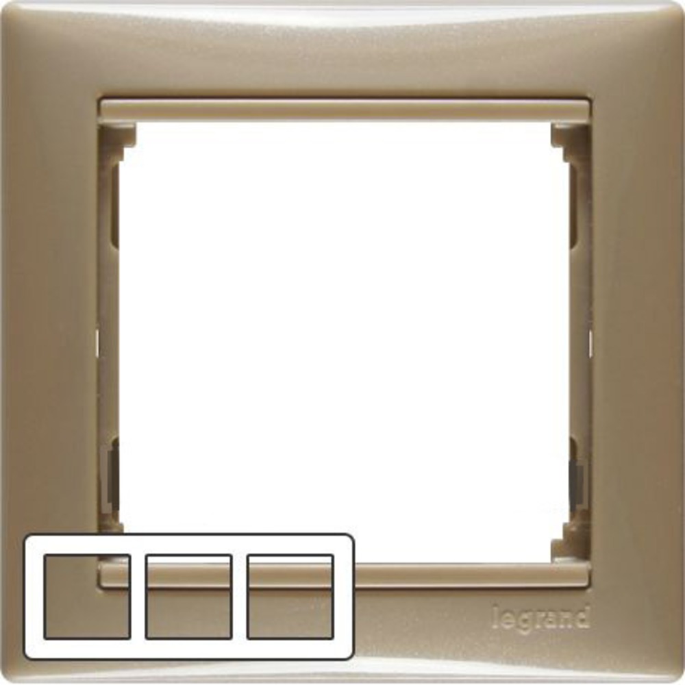 Рамка 3 поста Legrand 770023 Valena
