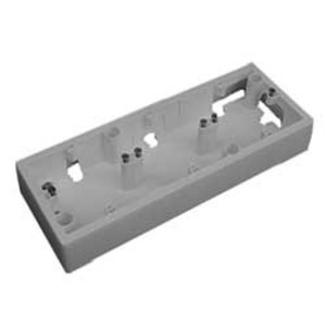 Рамка 3 поста Legrand 776183 Valena