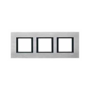 Рамка 3 поста Schneider Electric Unica Class Рамка 3-ая (MGU68.006.7A1)