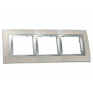 Рамка 3 поста Schneider Electric Unica Top Рамка 3-ая (MGU66.006.095)