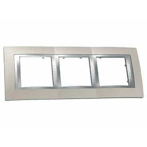 Рамка 3 поста Schneider Electric Unica Top Рамка 3-ая (MGU66.006.095)