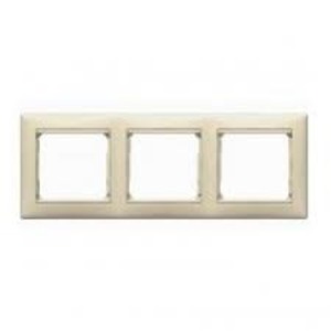 Рамка 3 поста Legrand 774153 Valena