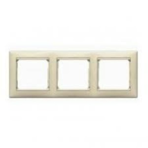 Рамка 3 поста Legrand 774153 Valena