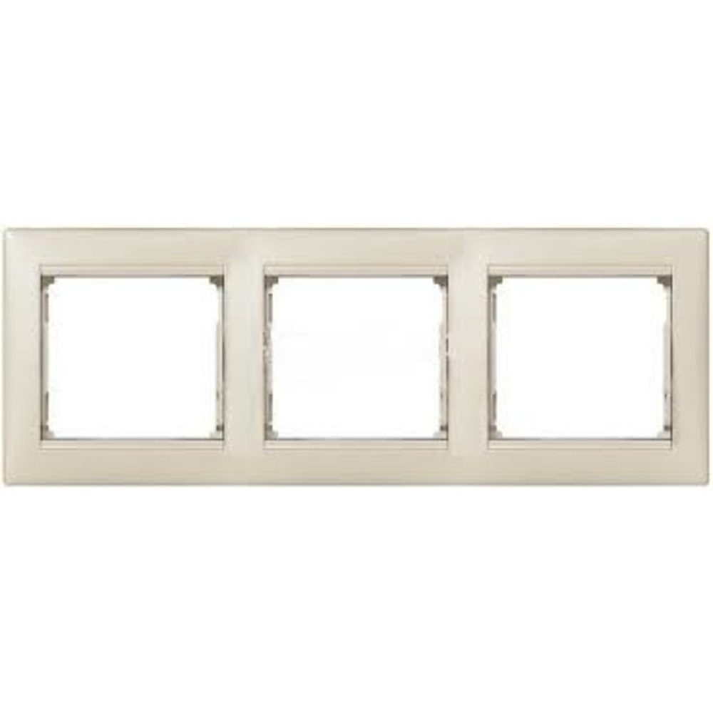 Рамка 3 поста Legrand 770483 Valena