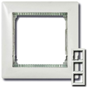Рамка 3 поста Legrand 774467 Valena