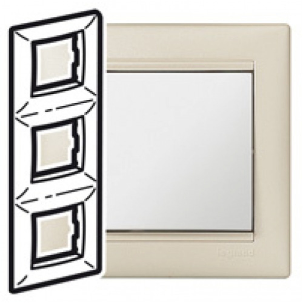 Рамка 3 поста Legrand 770487 Valena