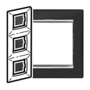 Рамка 3 поста Legrand 770397 Valena