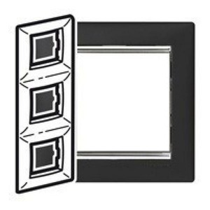 Рамка 3 поста Legrand 770397 Valena
