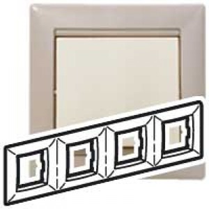 Рамка 4 поста Legrand 770024 Valena
