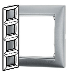 Рамка 4 поста Legrand 770158 Valena