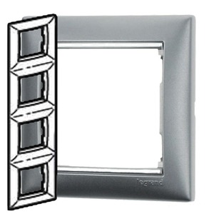Рамка 4 поста Legrand 770358 Valena