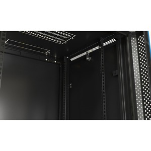 Шкаф настенный 19-дюймовый Hyperline TWB-0666-SR-RAL9004