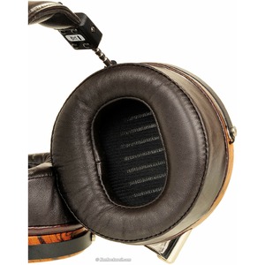 Наушники накладные классические Audeze LCD-3 Zebrano Brown Leather (Travel Case)