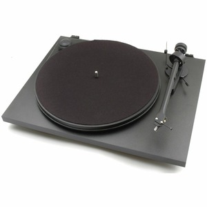 Проигрыватель винила Pro-Ject ESSENTIAL II BLACK OM5e