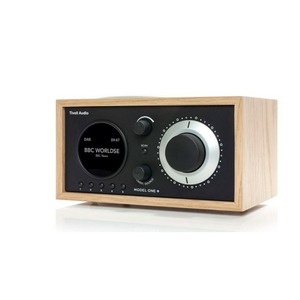 Радиоприемник с часами Tivoli Audio Model One+ Oak/Black