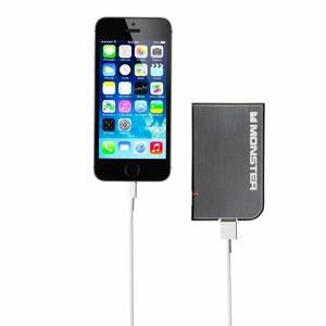 Внешний аккумулятор Monster 133331-00 PowerCard Silver