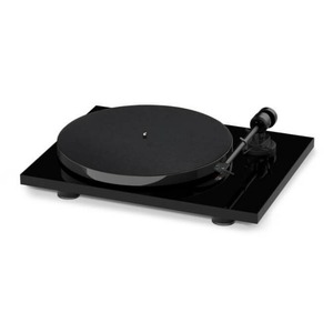 Проигрыватель винила Pro-Ject E1 High Gloss Black OM5e UNI