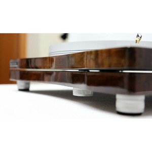 Проигрыватель винила New Horizon Model GDS
