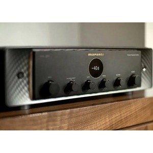 Интегральный усилитель Marantz Model 40n Black