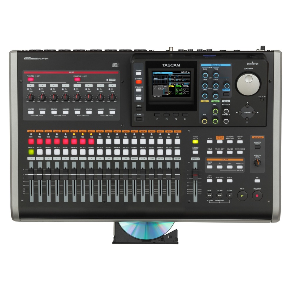Студийный рекордер/проигрыватель TASCAM DP-24