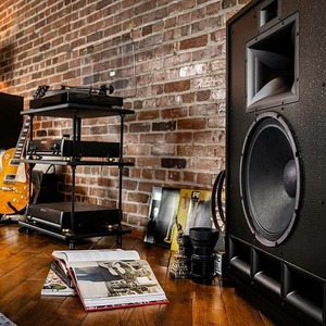 Напольная акустика Klipsch Cornwall IV  Black Ash