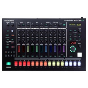 Драм-машина Roland TR-8S