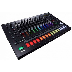 Драм-машина Roland TR-8S