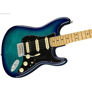 Электрогитара Fender Player Stratocaster HSS Plus Top MN Blue Burst