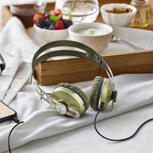 Наушники внутриканальные для iPhone Sennheiser MOMENTUM On-Ear Green