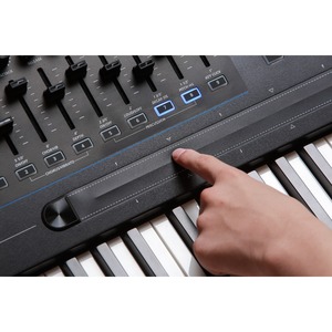 Цифровой синтезатор Kurzweil K2700