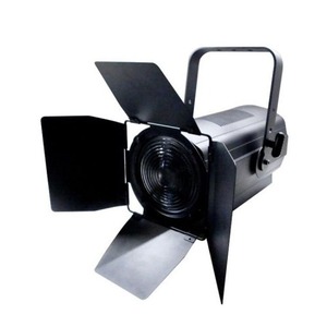 Прожектор театральный линзовый Showlight LED THEATRESPOT 200Z CW+WW