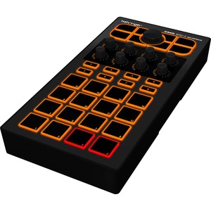 DJ контроллер Behringer CMD DC-1