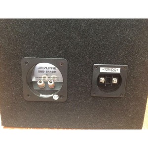 Автомобильный сабвуфер Alpine SBG-844BR